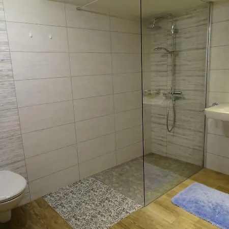 Selbstversorger Zoller Sommerbergbahn Inklusive בית חווה